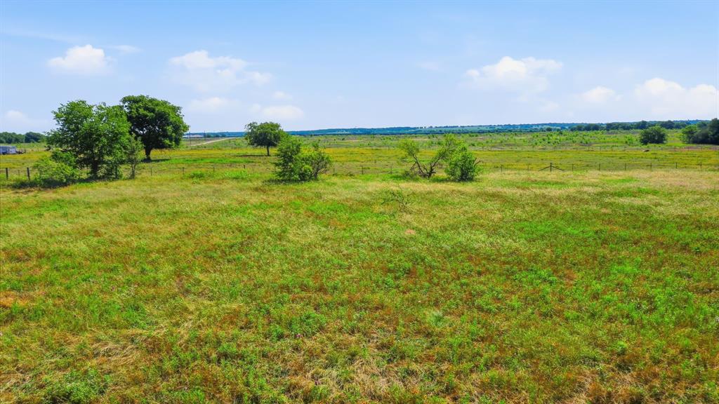 106 Private 191 Road Blum, TX 76627 - Photo 8 of 12