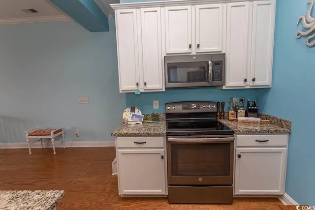 $379,900 | 718 Shine Avenue, Myrtle Beach, SC 29577