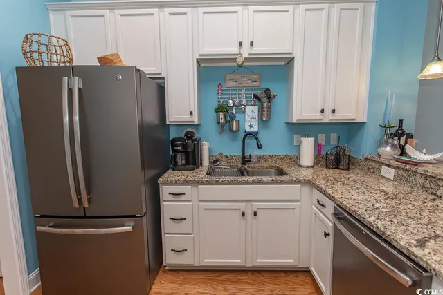 $379,900 | 718 Shine Avenue, Myrtle Beach, SC 29577