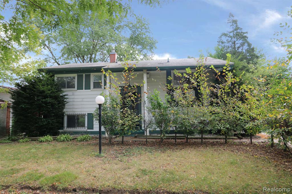 6212 Fleming Road Flint, MI 48504 - Photo 1 of 20 Gallery Image 1