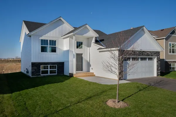 $399,900 | 810 Fox River Road, Somerset, WI 54025