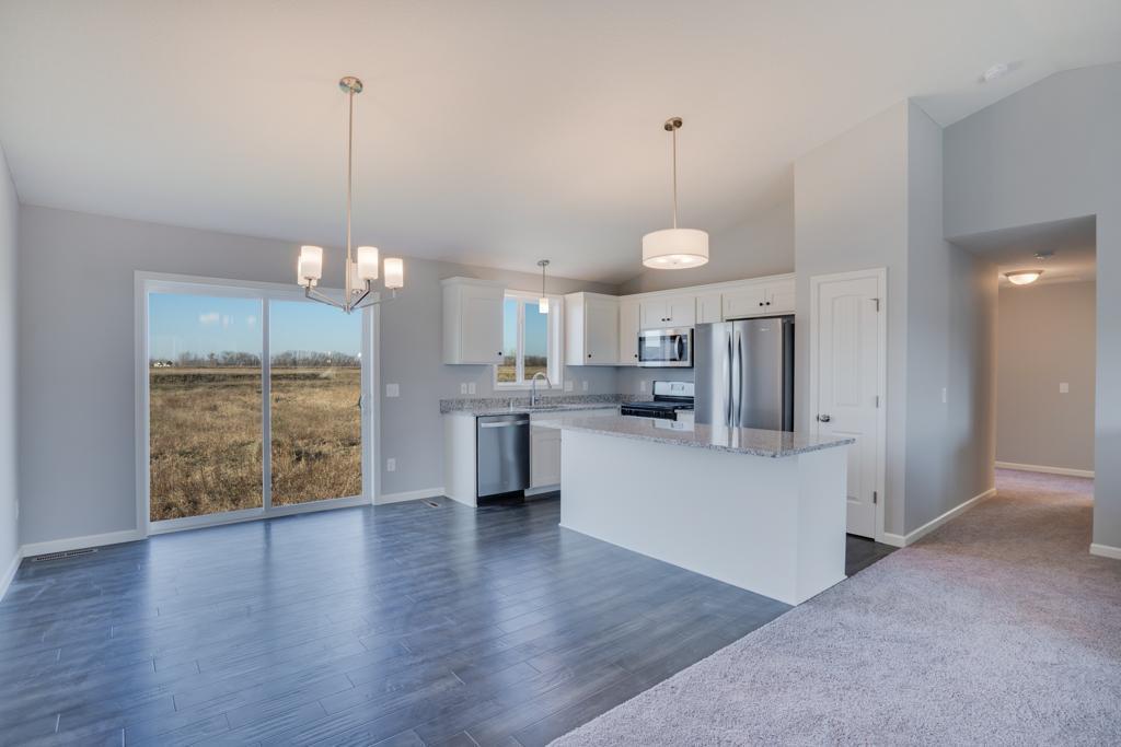 810 Fox River Road Somerset, WI 54025 - Photo 7 of 22