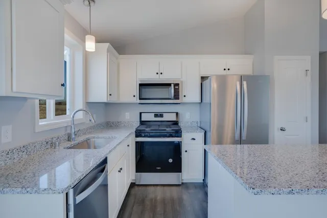 $399,900 | 810 Fox River Road, Somerset, WI 54025