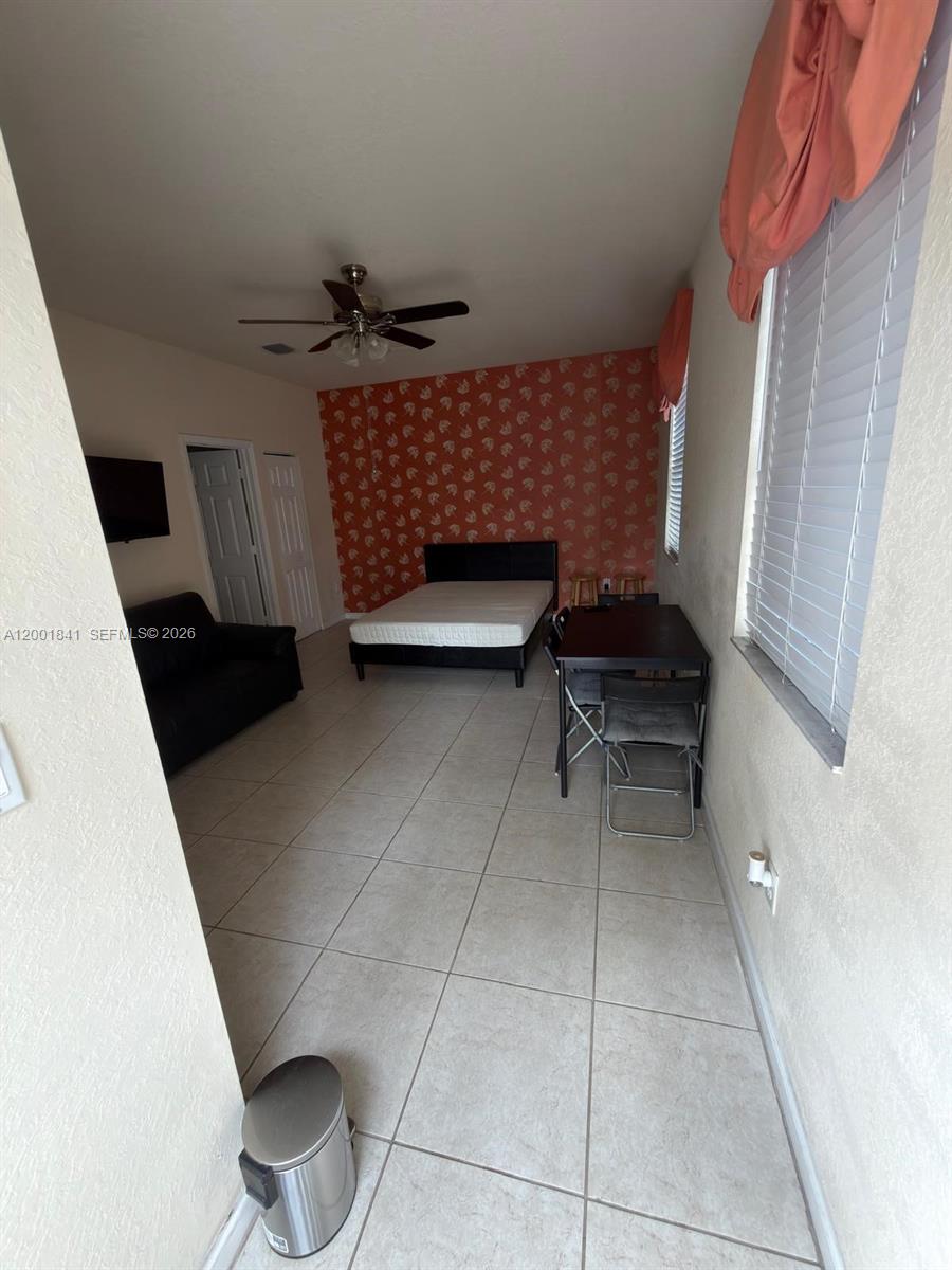 16961 Southwest 90th Terrace, Unit STUDIO Miami, FL 33196 - Photo 2 of 7
