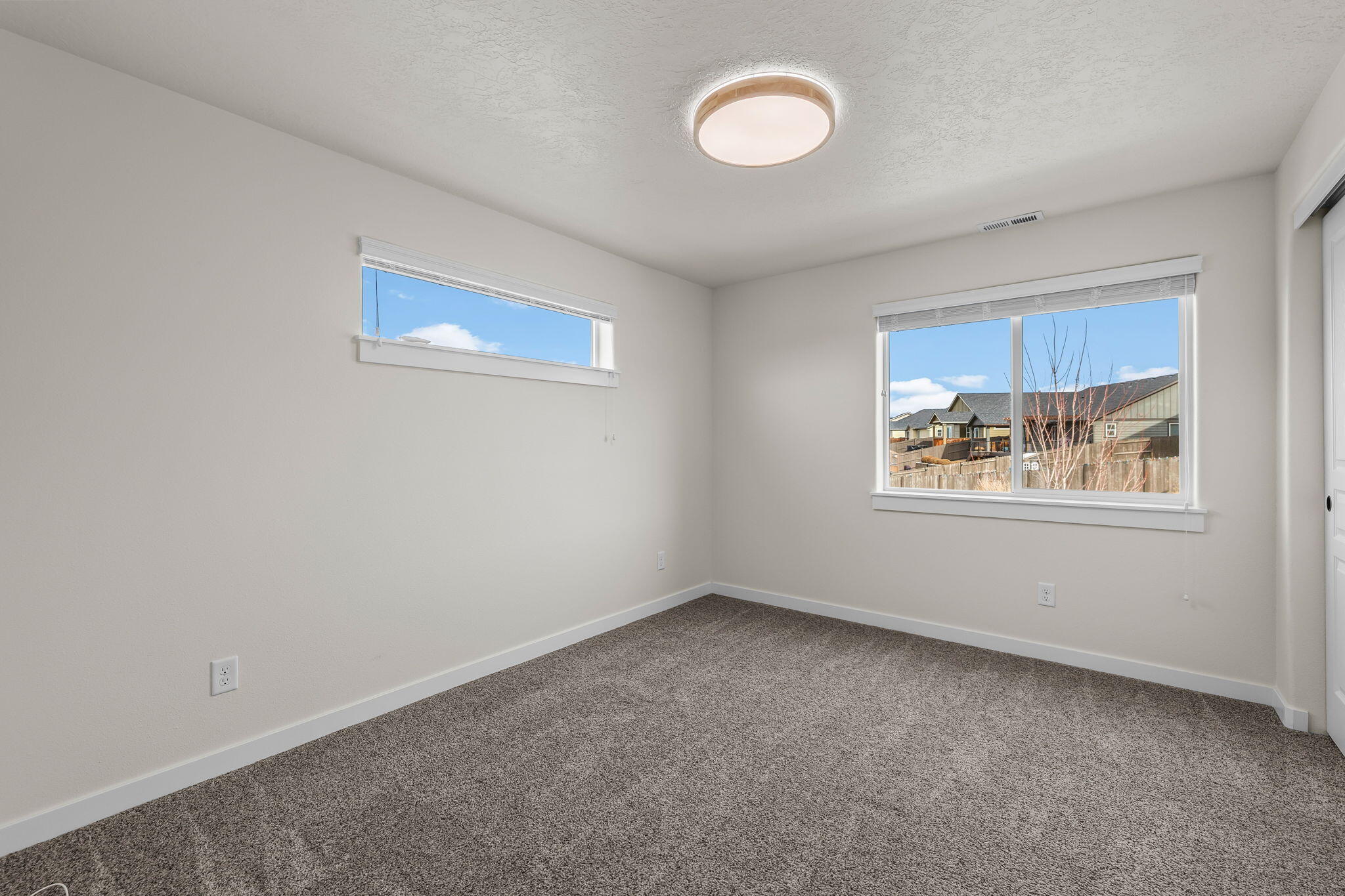 2457 Southwest 45th Street Redmond, OR 97756 - Photo 39 of 78 2026_02_26_2457_sw_45th_st_rdm-19