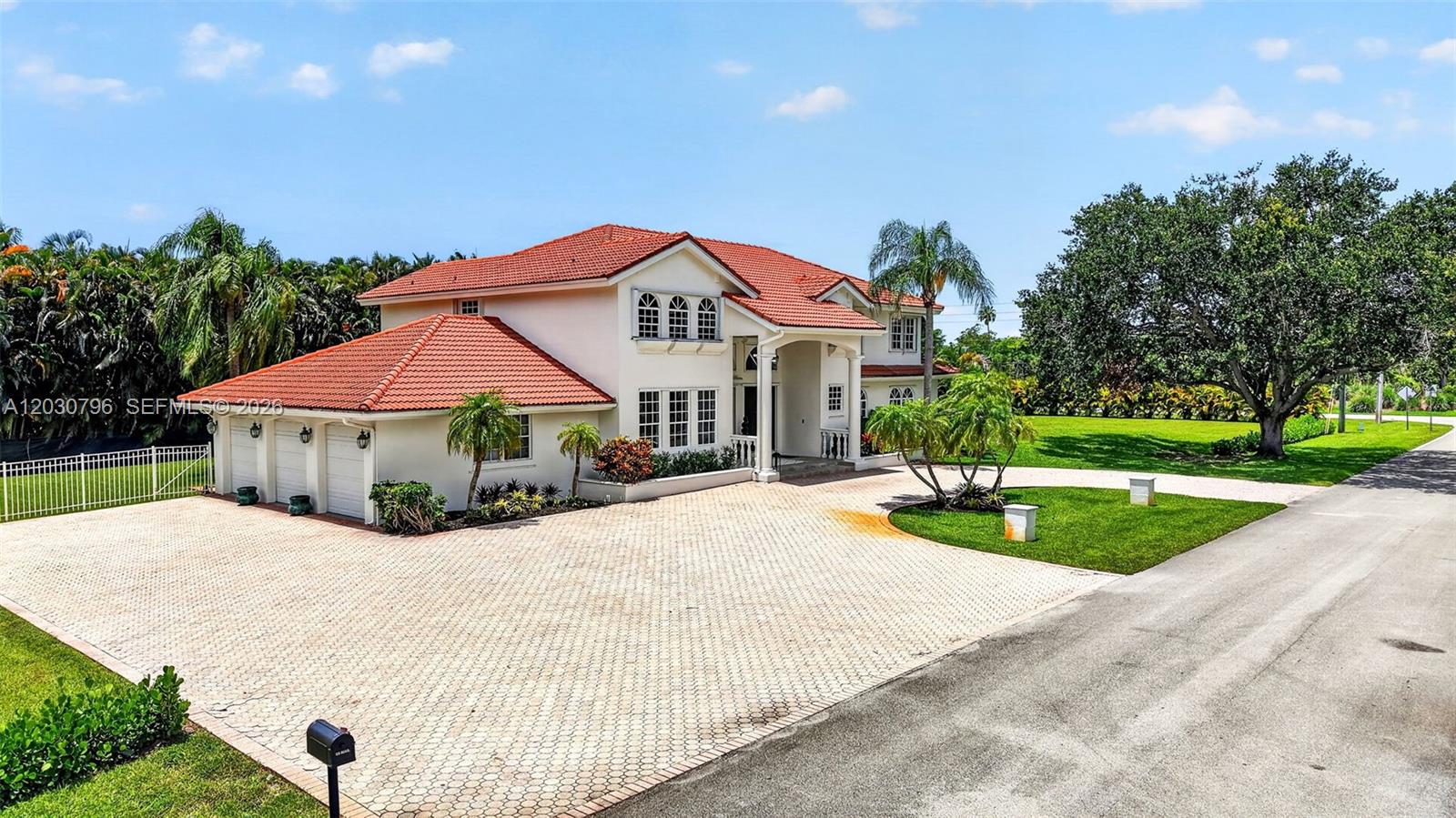 12360 Southwest 1st Street Plantation, FL 33325 - Photo 3 of 97