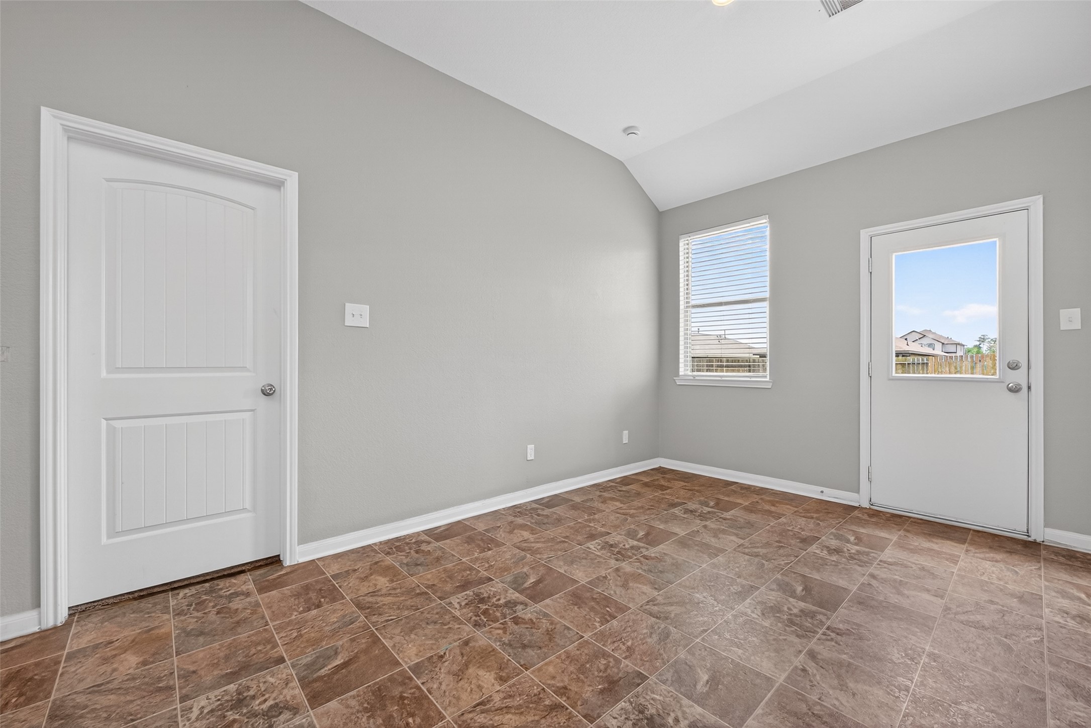 13922 Katlin Road Conroe, TX 77306 - Photo 18 of 42