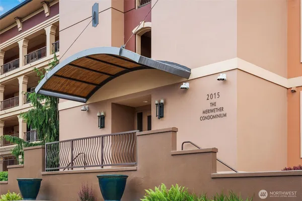 $1,295,000 | 2015 Southeast Columbia River Drive, Unit 220, Vancouver, WA 98661