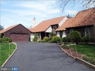 2 Heather Valley Road Southampton, PA 18966 - Photo 1 of 5 Gallery Image 1