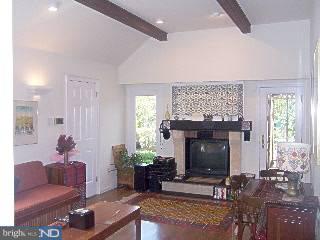 2 Heather Valley Road Southampton, PA 18966 - Photo 3 of 5 Gallery Image 3