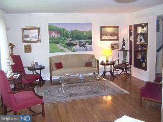 2 Heather Valley Road Southampton, PA 18966 - Photo 4 of 5 Gallery Image 4