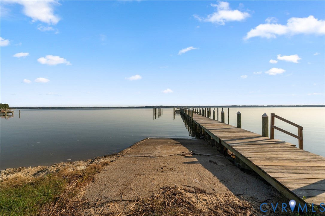 480 Rockingham Road Dunnsville, VA 22454 - Photo 12 of 41 a view of ocean