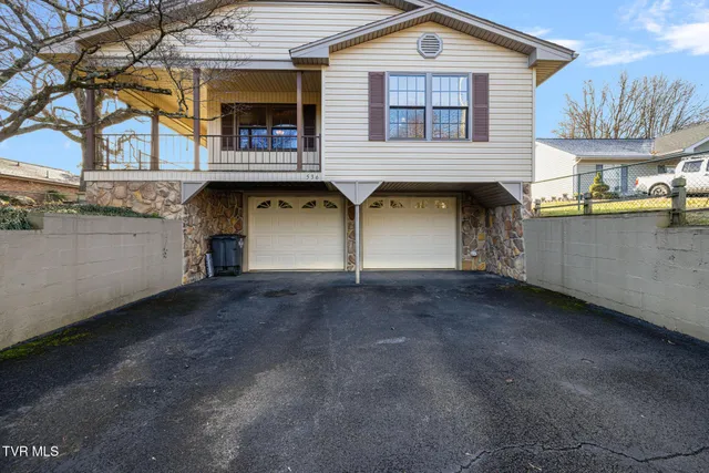 $344,800 | 536 Mayfield Avenue, Unit 3, Kingsport, TN 37665