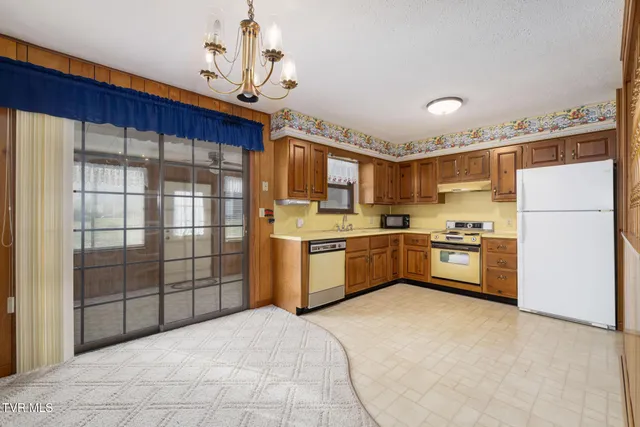 $344,800 | 536 Mayfield Avenue, Unit 3, Kingsport, TN 37665