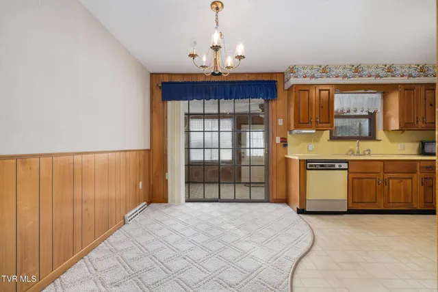 $344,800 | 536 Mayfield Avenue, Unit 3, Kingsport, TN 37665