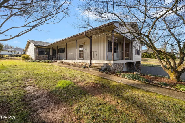 $344,800 | 536 Mayfield Avenue, Unit 3, Kingsport, TN 37665