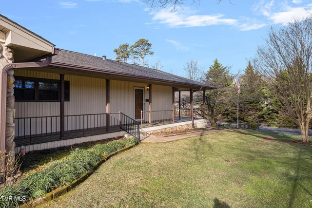 $344,800 | 536 Mayfield Avenue, Unit 3, Kingsport, TN 37665