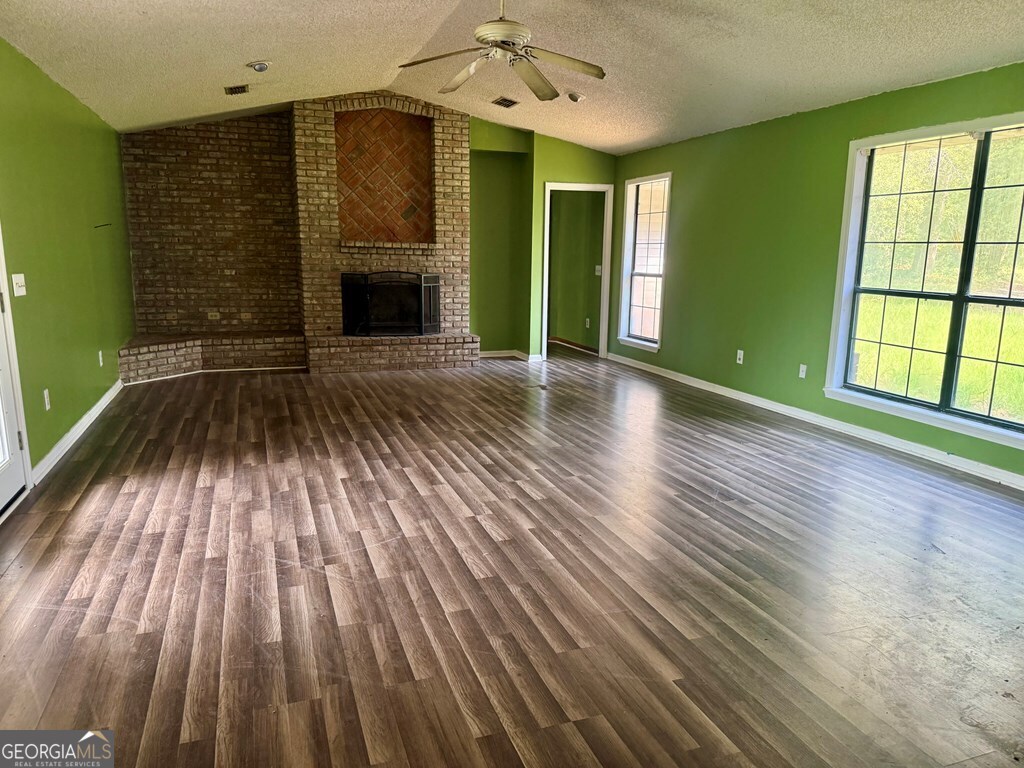 517 Ben Carver Road Douglas, GA 31535 - Photo 11 of 22