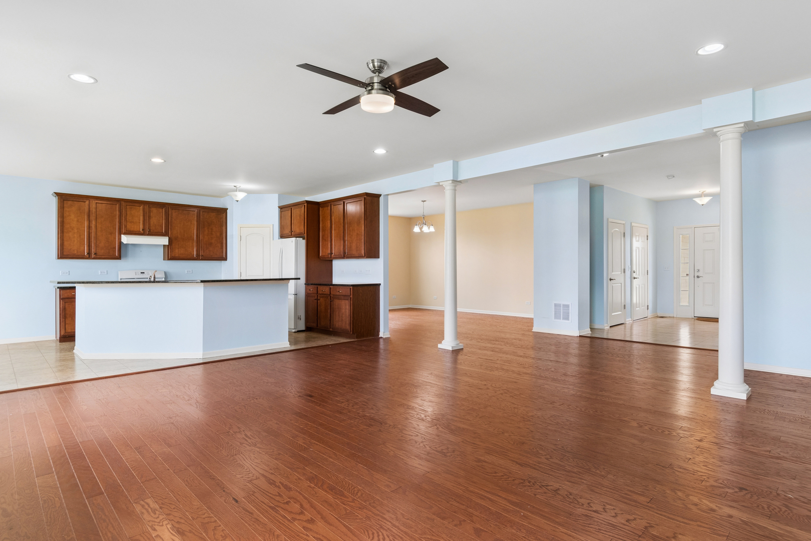 467 Snow Street Sugar Grove, IL 60554 - Photo 15 of 23