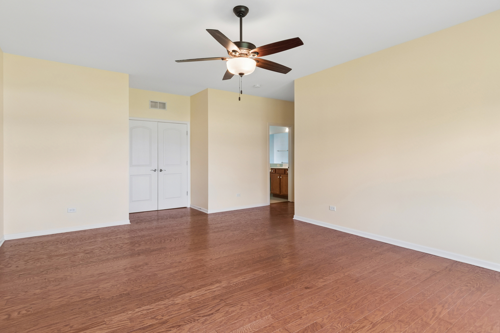 467 Snow Street Sugar Grove, IL 60554 - Photo 10 of 23
