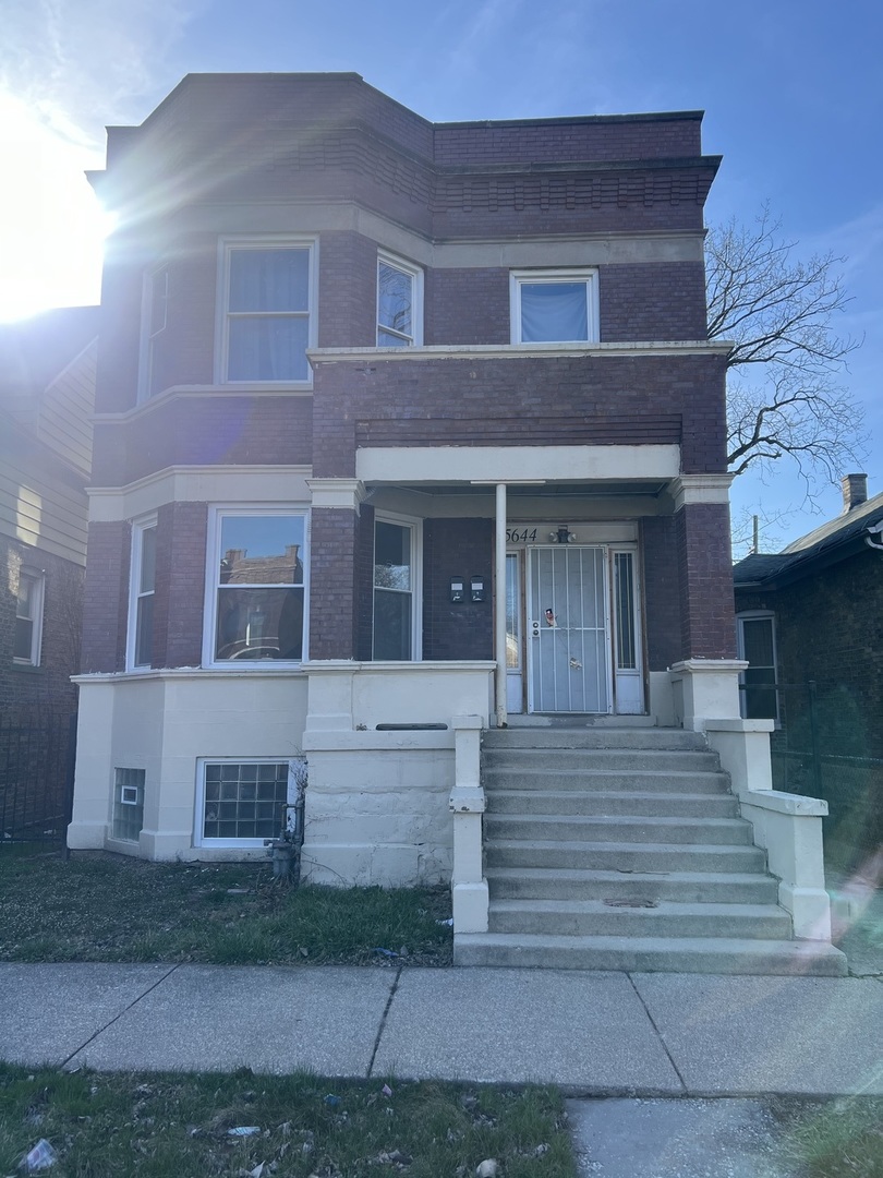 5644 South Carpenter Street Chicago, IL 60621 - Photo 1 of 15 Gallery Image 1