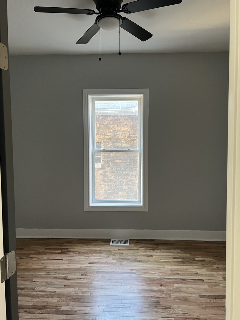 5644 South Carpenter Street Chicago, IL 60621 - Photo 3 of 15 Gallery Image 3