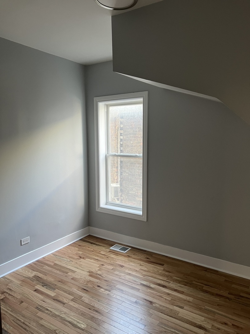 5644 South Carpenter Street Chicago, IL 60621 - Photo 6 of 15 Gallery Image 6