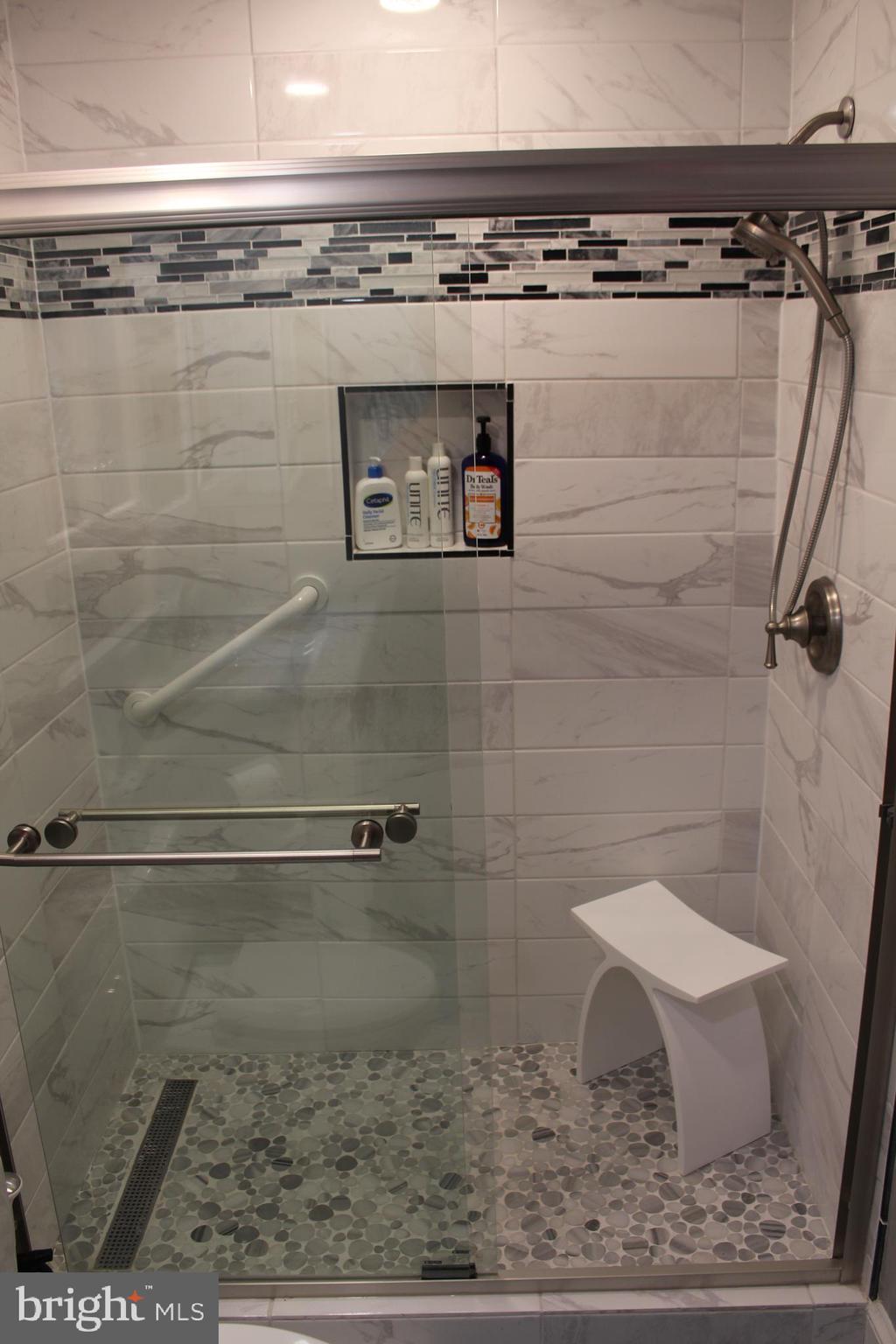 11314 Sundial Court, Unit B Reston, VA 20194 - Photo 6 of 17