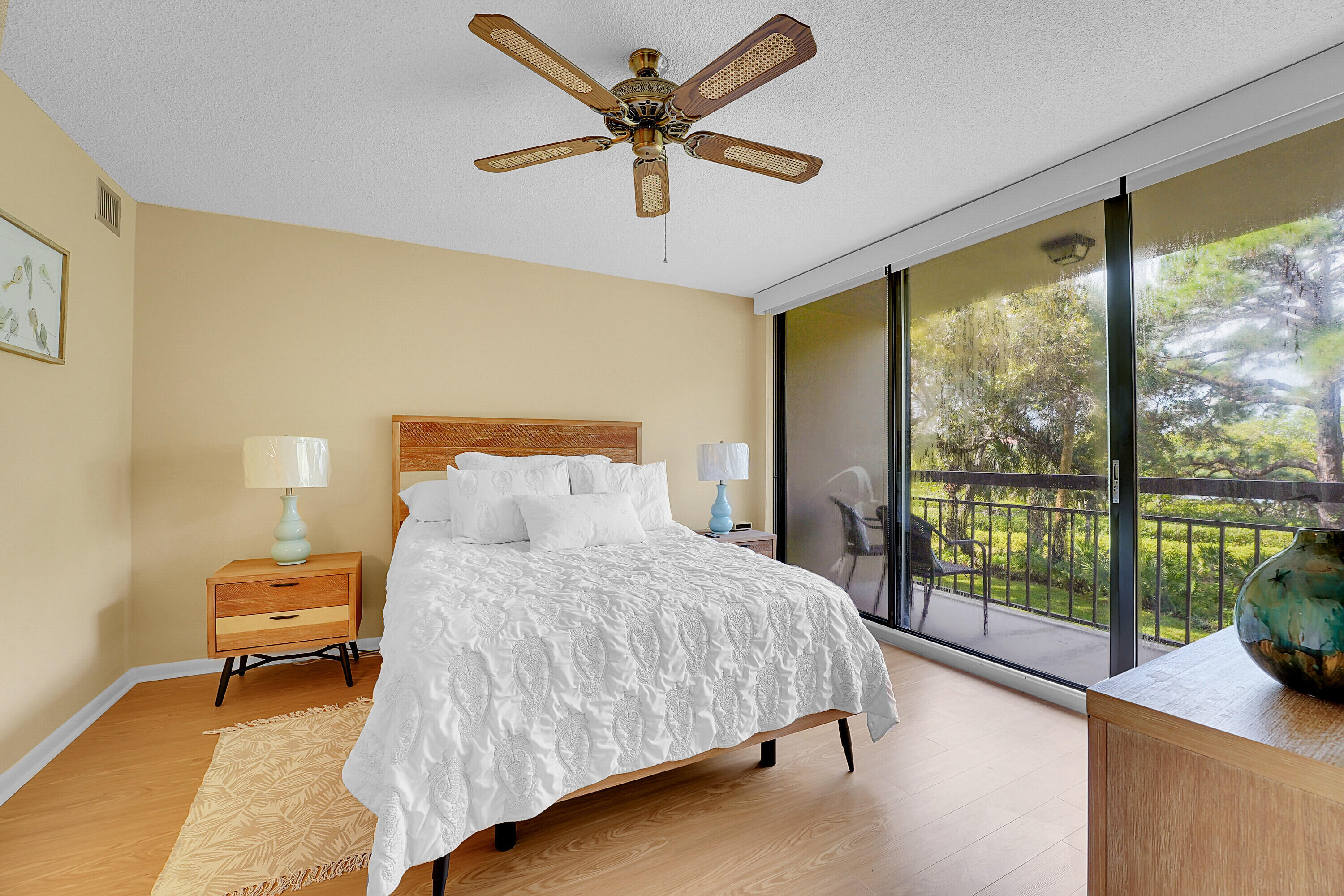2001 Marina Isle Way, Unit 203 Jupiter, FL 33477 - Photo 15 of 48 PRIMARY BEDROOM
