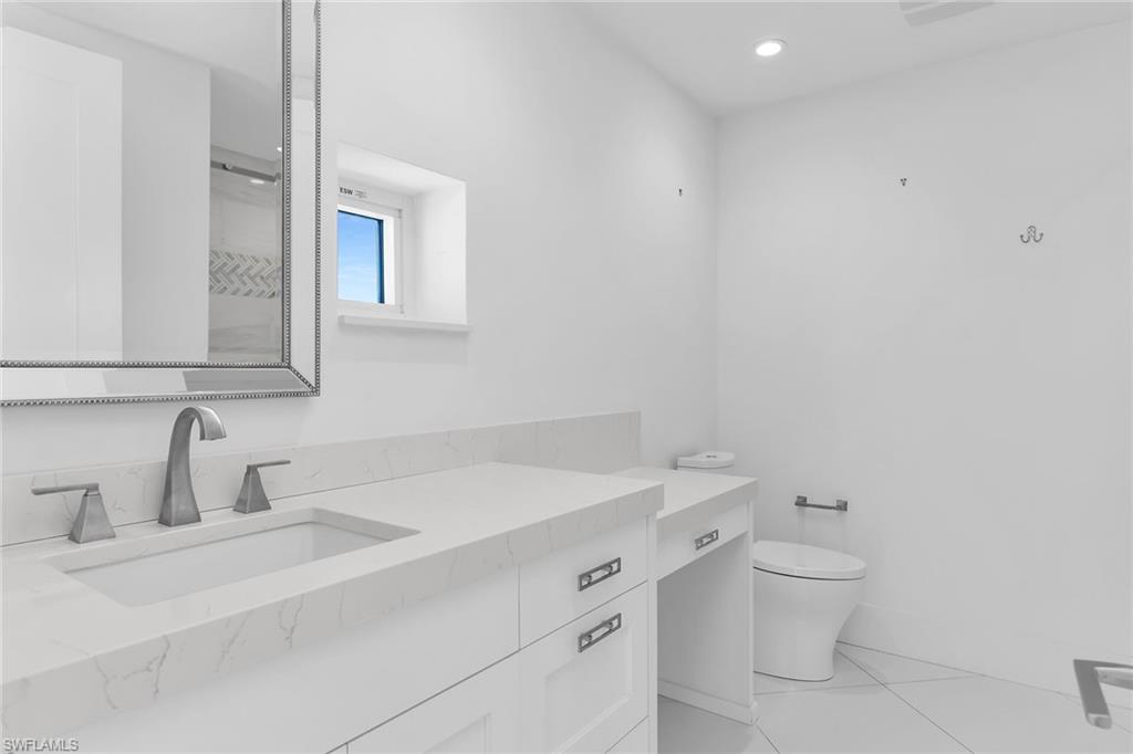 8231 Bay Colony Drive, Unit 2004 Naples, FL 34108 - Photo 32 of 45