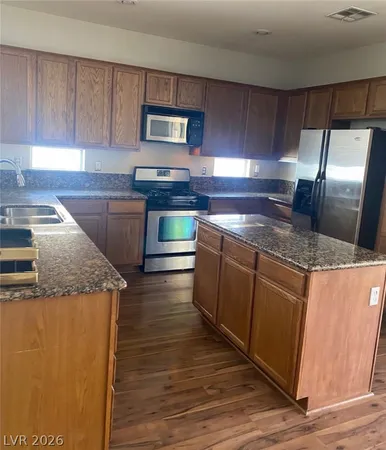 $2,800 | 158 Rocky Star Street, Henderson, NV 89012