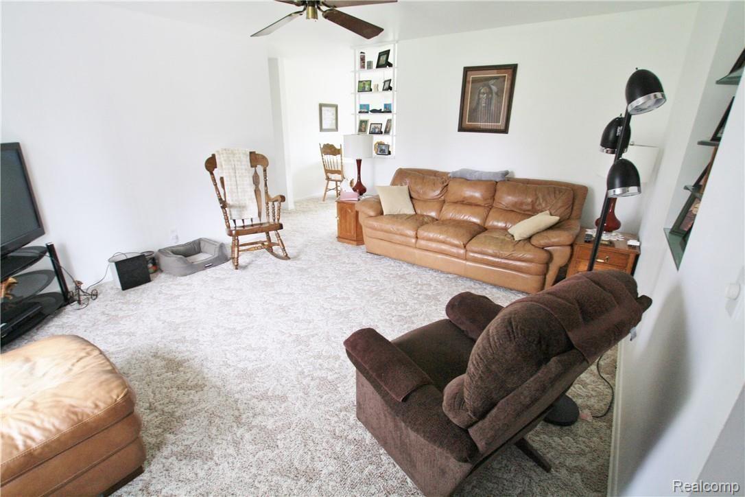 5381 Lennon Road Swartz Creek, MI 48473 - Photo 13 of 25 5381Lennon 016.JPG