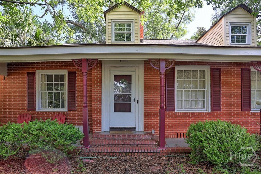 526 R Durant Avenue Savannah, GA 31404 - Photo 5 of 35