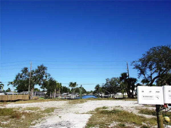 $1,200,000 | 618 Avenida De Mayo, Sarasota, FL 34242