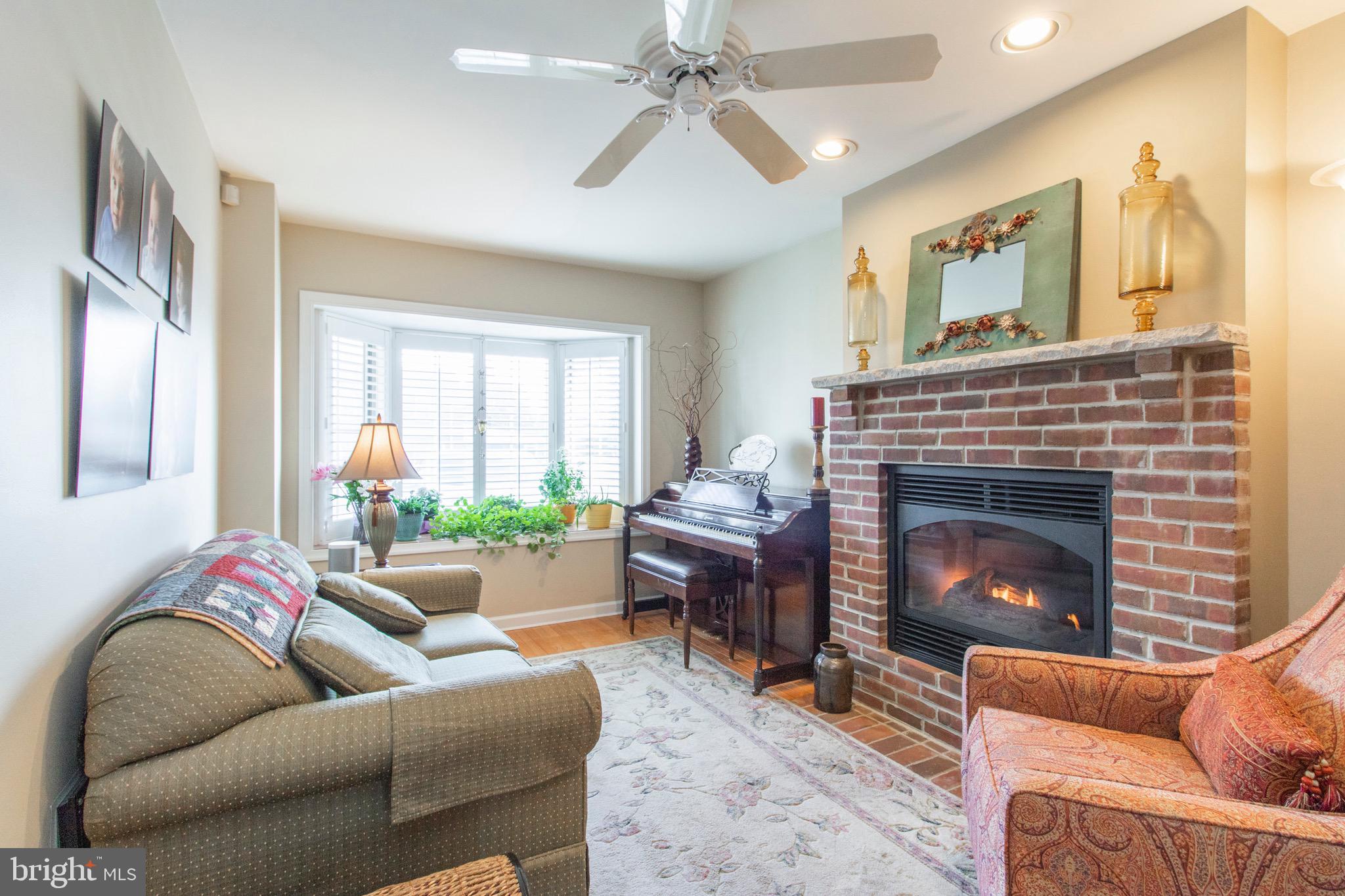 608 Palairet Road Philadelphia, PA 19128 - Photo 12 of 34 Den