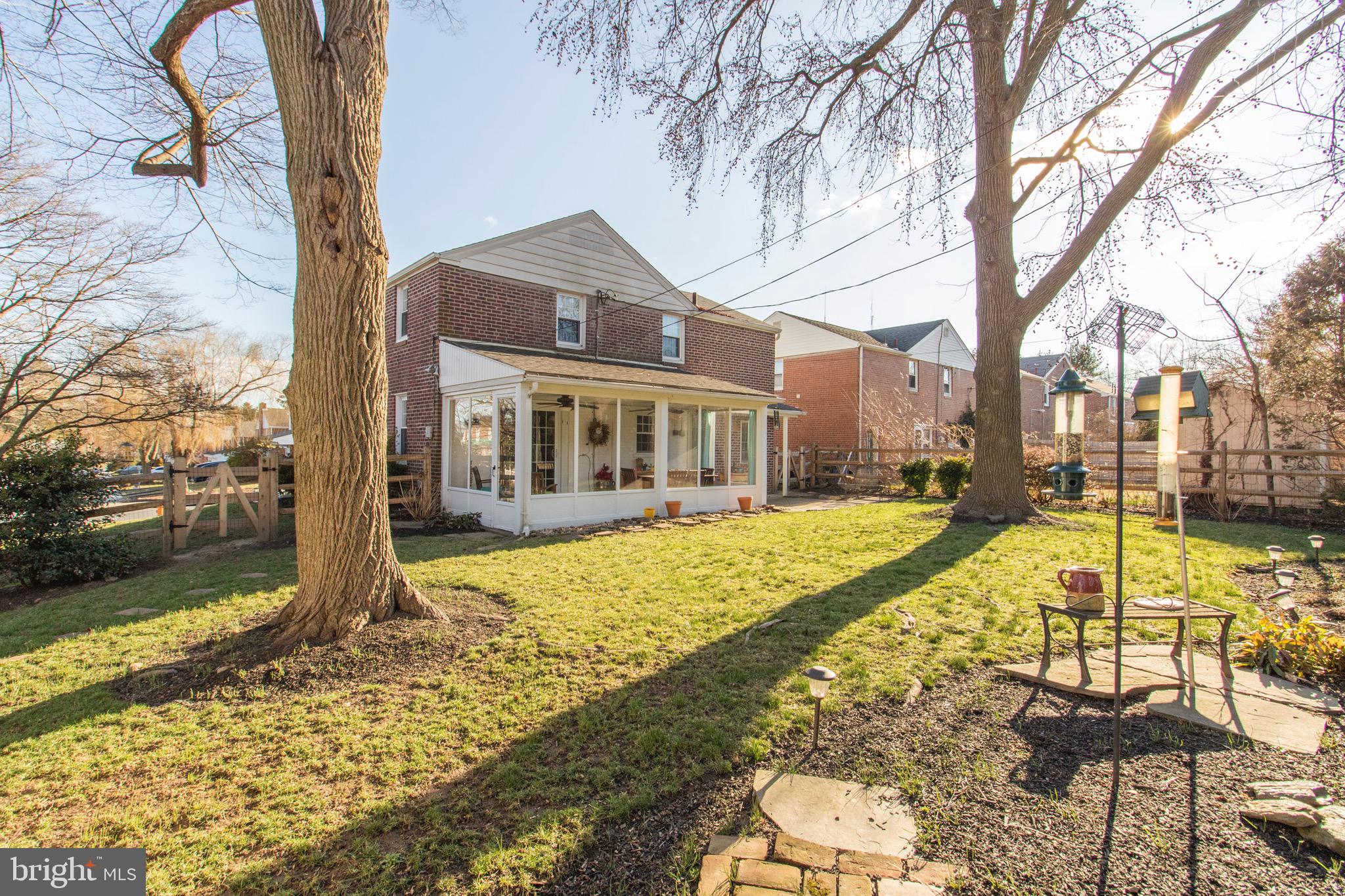 608 Palairet Road Philadelphia, PA 19128 - Photo 32 of 34 Professionally landscaped yard