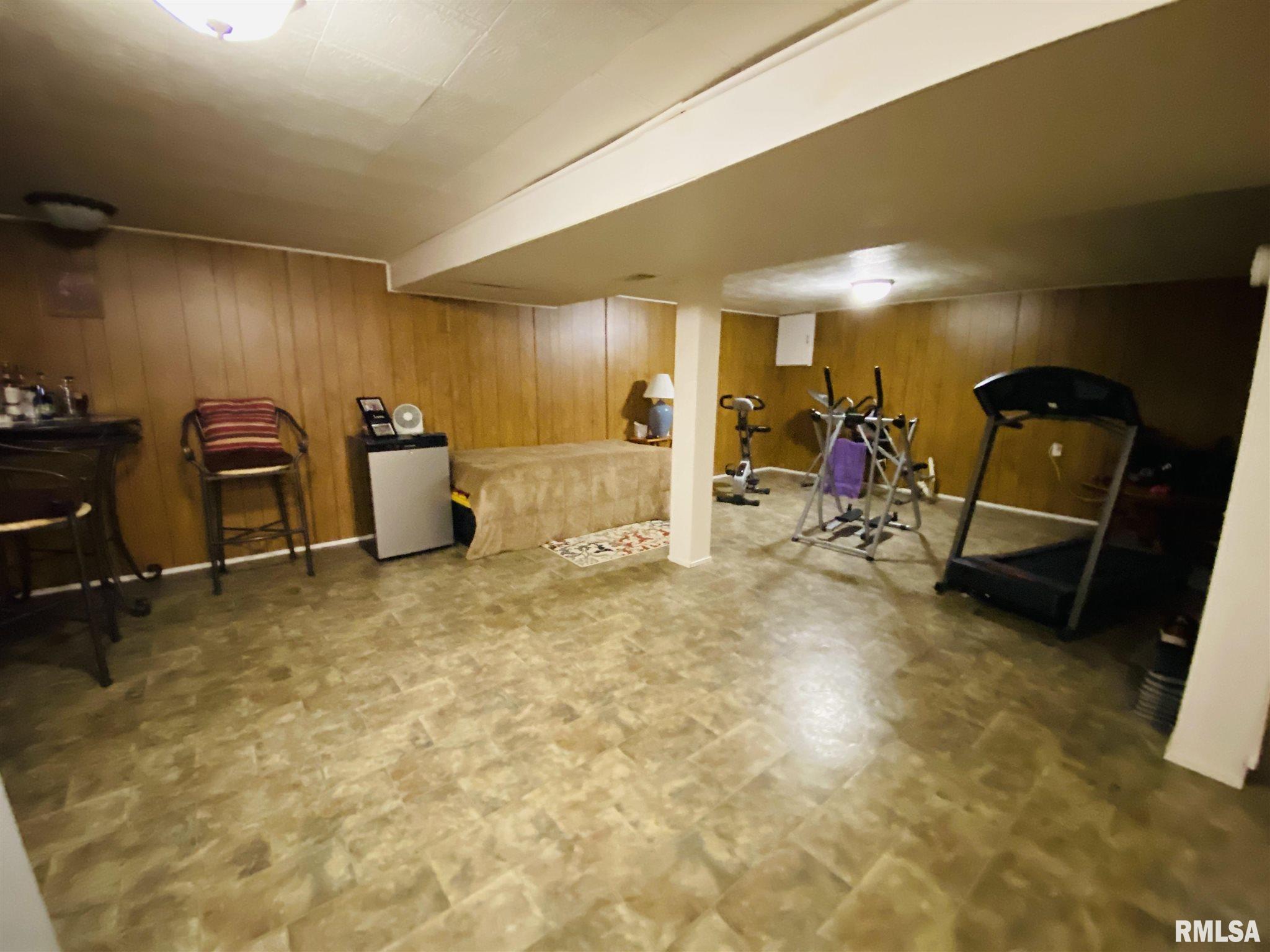 564 Walnut Street Bushnell, IL 61422 - Photo 21 of 32 Gallery Image 21