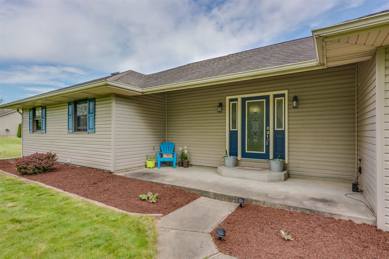 54514 Ash Road Osceola, IN 46561 - Photo 3 of 34 Gallery Image 3
