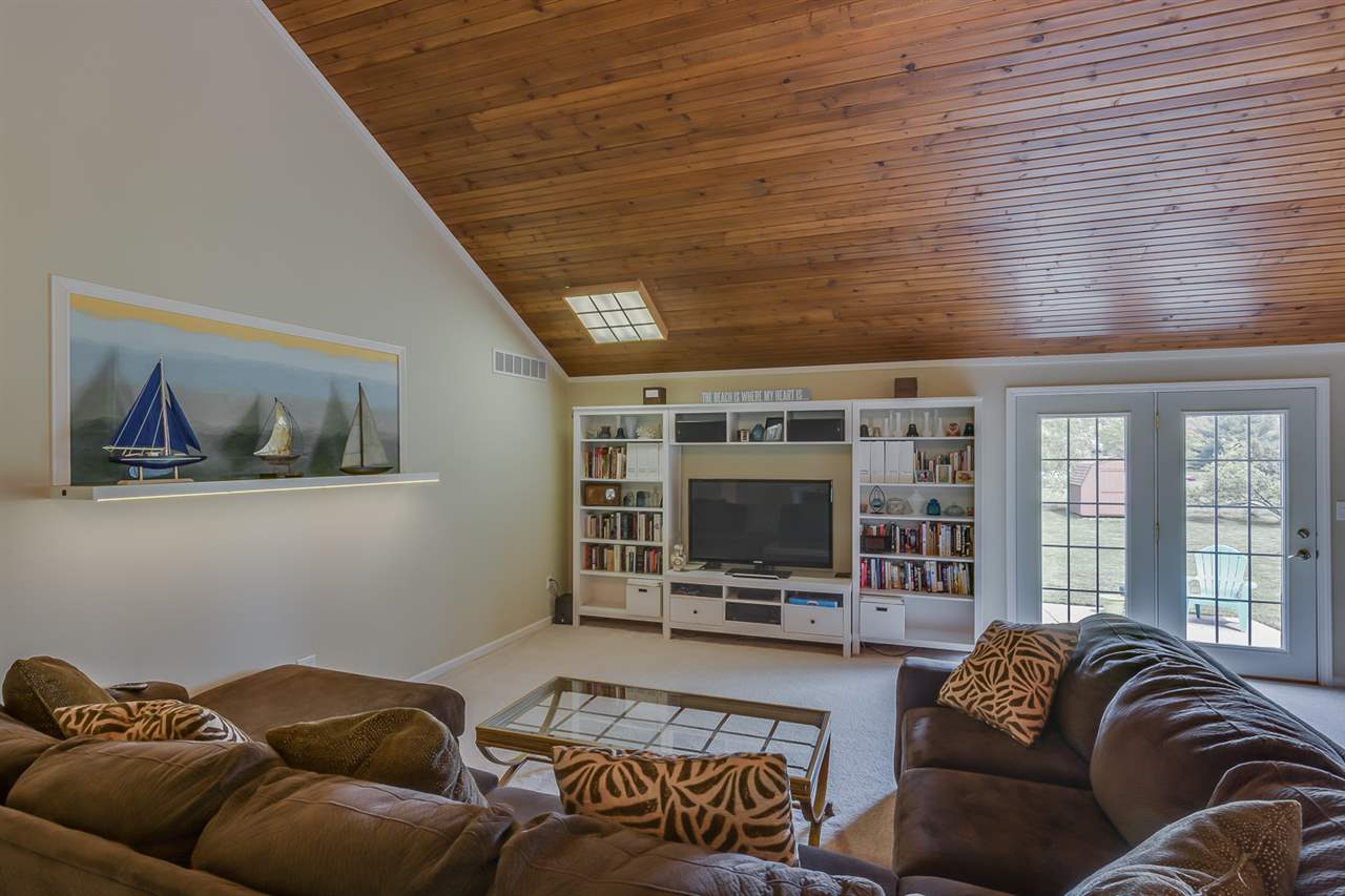 54514 Ash Road Osceola, IN 46561 - Photo 9 of 34 Gallery Image 9
