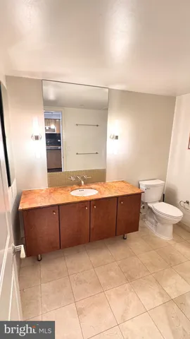 $2,800 | 1025 First Street Southeast, Unit 614, Washington, DC 20003