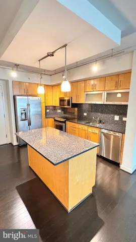 $2,800 | 1025 First Street Southeast, Unit 614, Washington, DC 20003