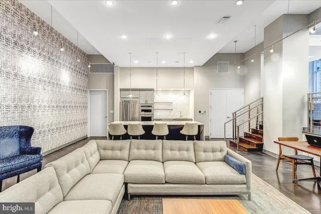 $2,800 | 1025 First Street Southeast, Unit 614, Washington, DC 20003