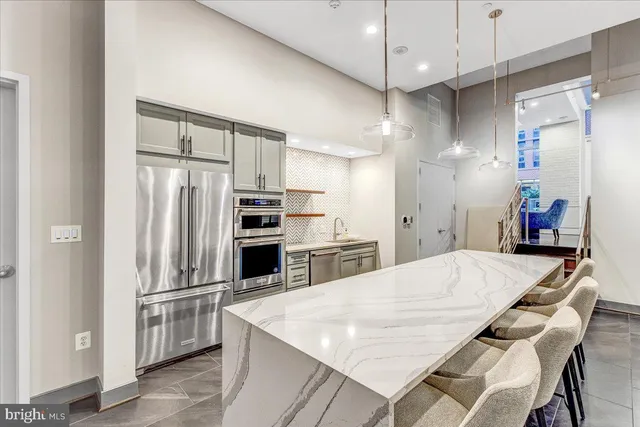 $2,800 | 1025 First Street Southeast, Unit 614, Washington, DC 20003