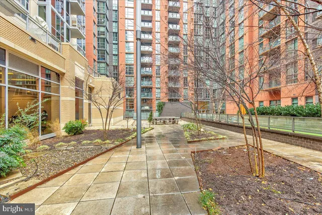 $2,800 | 1025 First Street Southeast, Unit 614, Washington, DC 20003