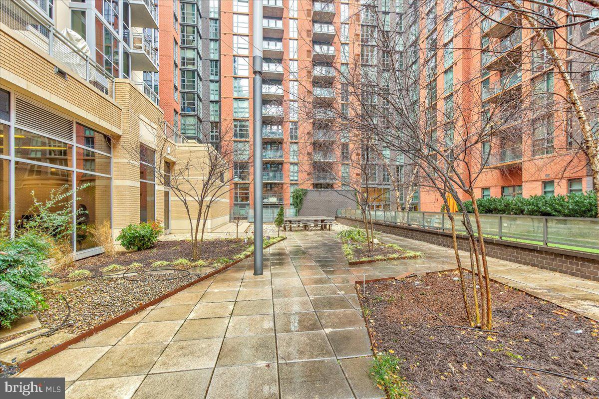 1025 First Street Southeast, Unit 614 Washington, DC 20003 - Photo 35 of 54