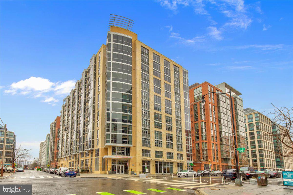 1025 First Street Southeast, Unit 614 Washington, DC 20003 - Photo 38 of 54