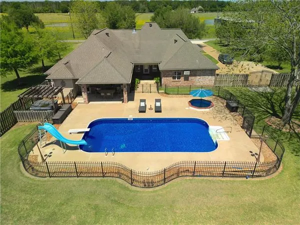 $634,900 | 794 Beauregard Landry Road, Marksville, LA 71351