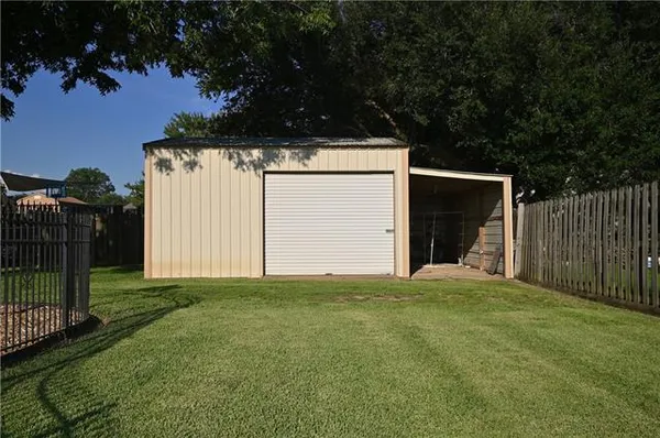 $634,900 | 794 Beauregard Landry Road, Marksville, LA 71351