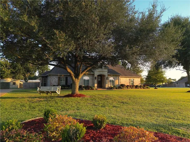 $669,900 | 794 Beauregard Landry Road, Marksville, LA 71351