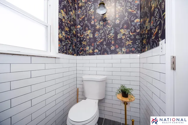 $299,900 | 18627 Washburn Street, Detroit, MI 48221